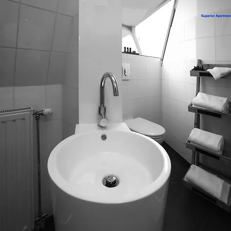 Luxury Vii Royal Blue Delft